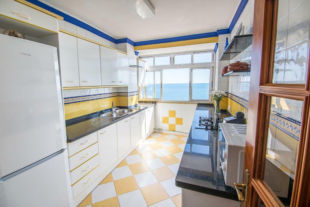 Piso Primera Linea De Playa マラガ エクステリア 写真